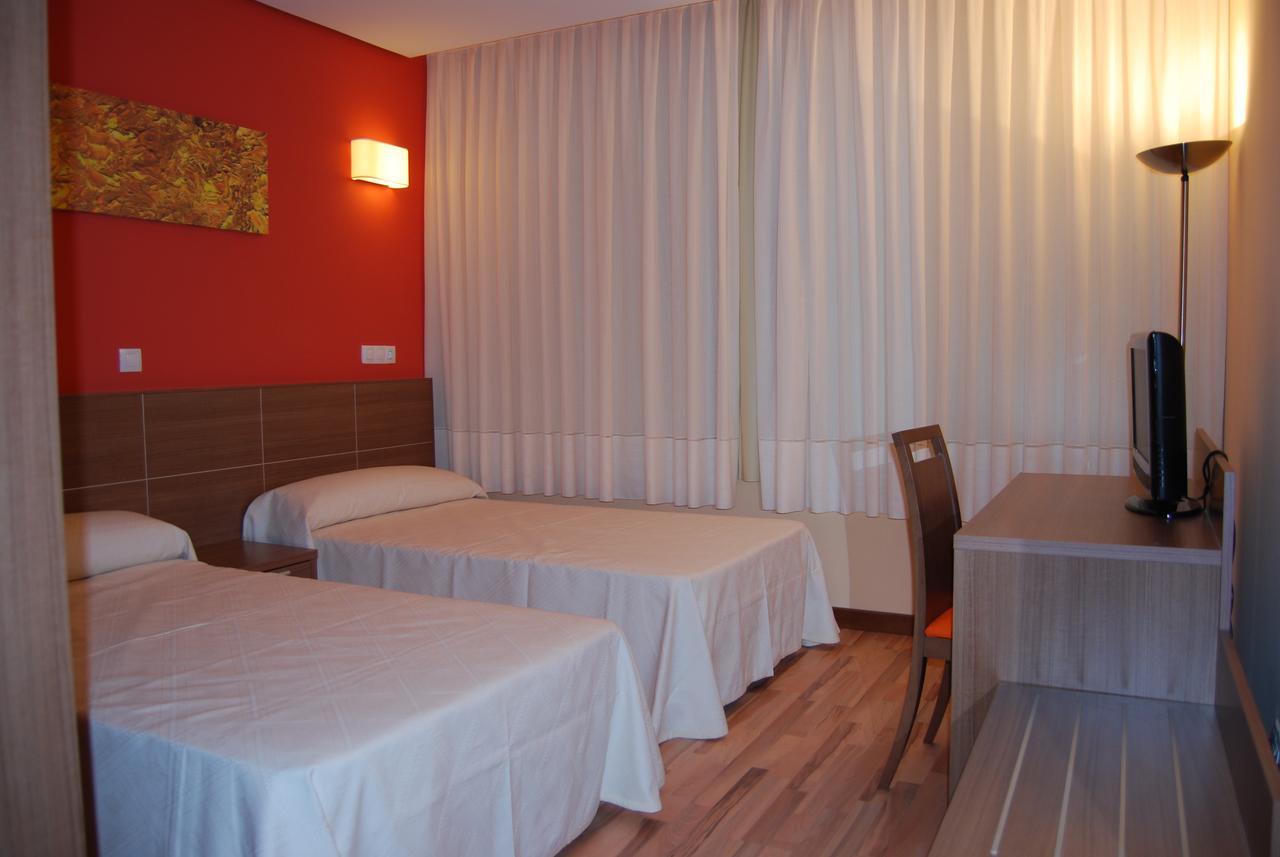 Hotel Area De Servicio Los Chopos Villaherreros Екстериор снимка