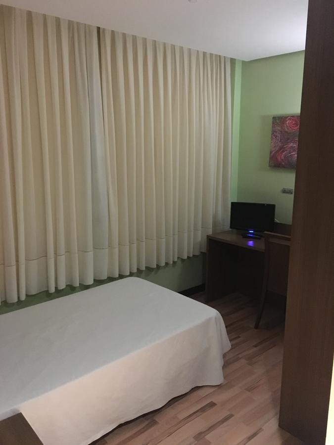 Hotel Area De Servicio Los Chopos Villaherreros Екстериор снимка